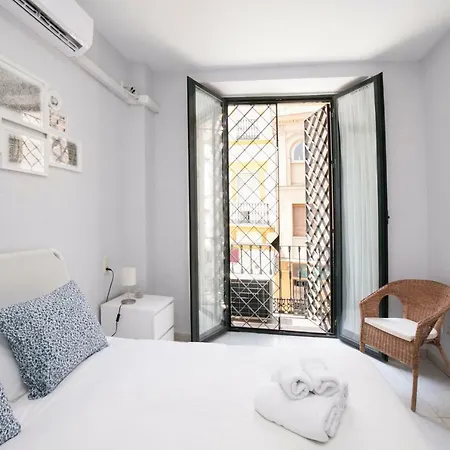 Alohamundi San Esteban Seville Room photo